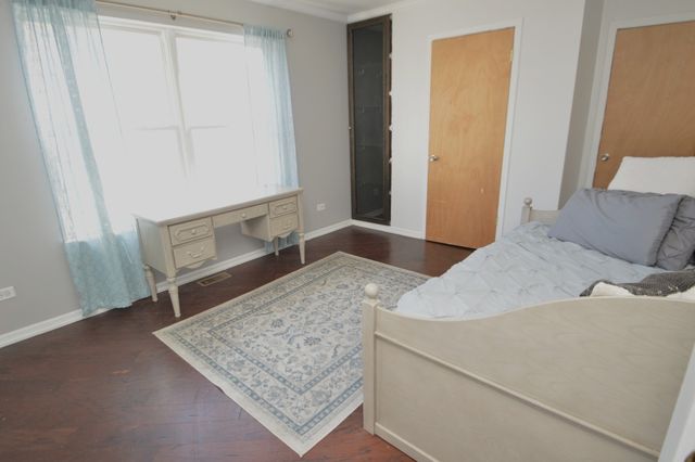 2004 Kingsbury Estates Drive, Plainfield, IL 60586