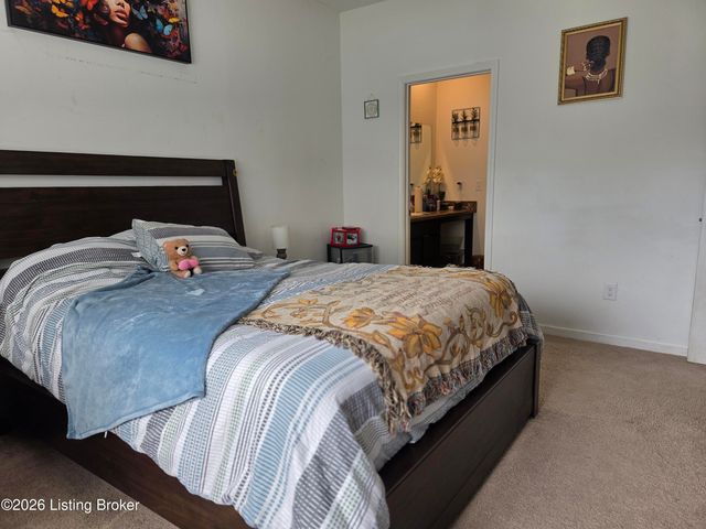 8717 Warbler Branch Way, Louisville, KY 40229