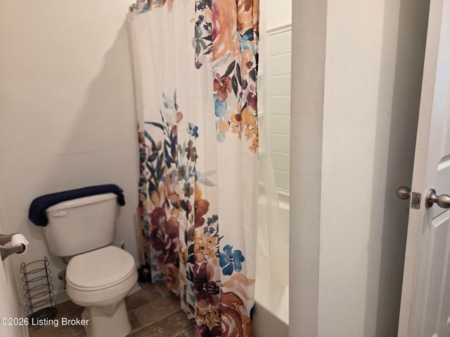 8717 Warbler Branch Way, Louisville, KY 40229