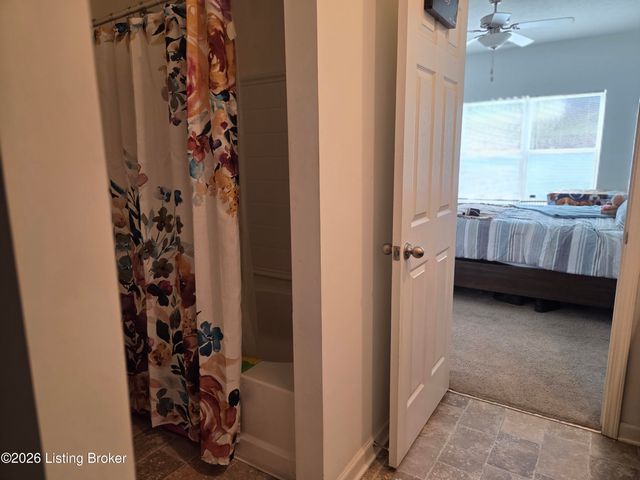 8717 Warbler Branch Way, Louisville, KY 40229