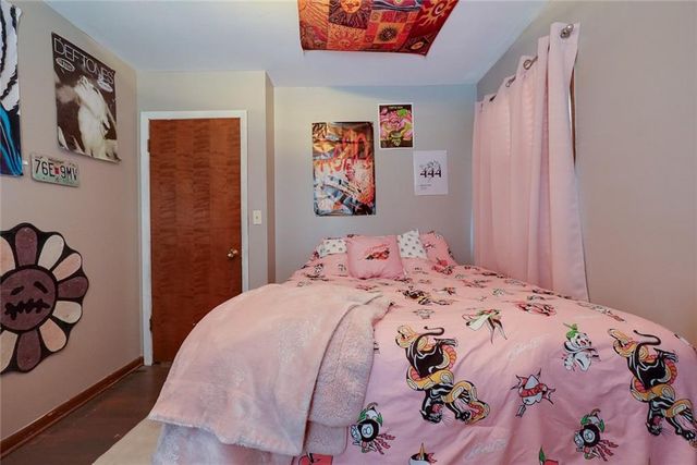 15408 E 42nd Place S, Independence, MO 64055