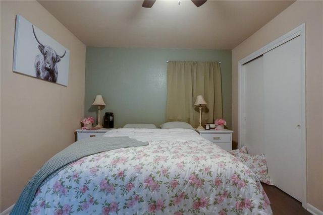 15408 E 42nd Place S, Independence, MO 64055