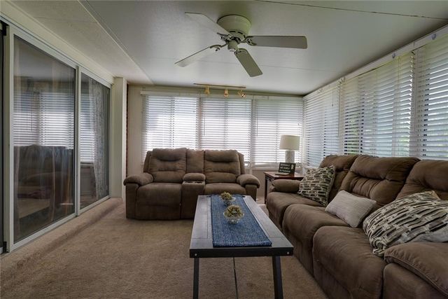 15408 E 42nd Place S, Independence, MO 64055