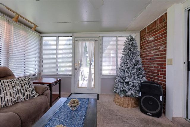 15408 E 42nd Place S, Independence, MO 64055