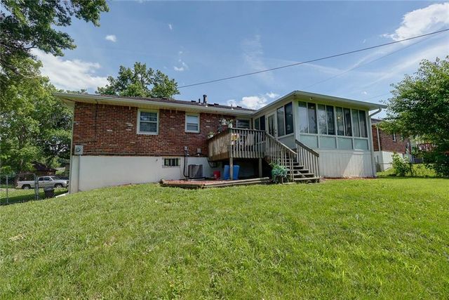 15408 E 42nd Place S, Independence, MO 64055