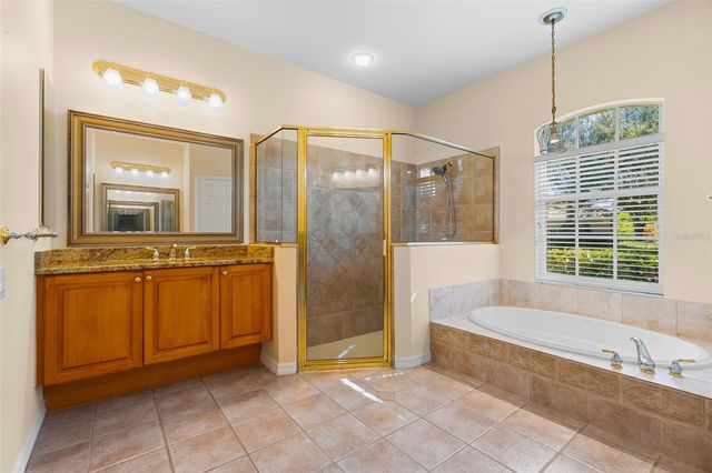 4751 CARRINGTON CIRCLE, Sarasota, FL 34243