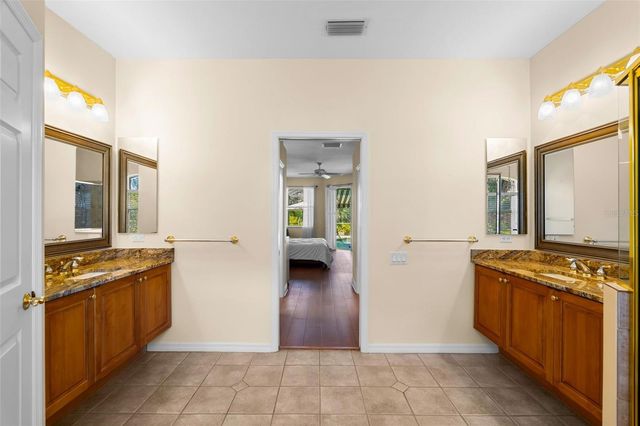 4751 CARRINGTON CIRCLE, Sarasota, FL 34243
