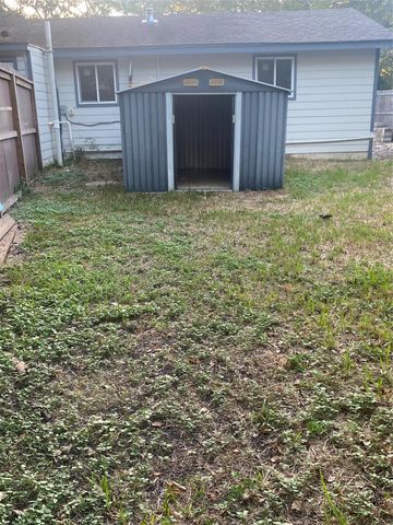 7 Dowling Street B, La Marque, TX 77568