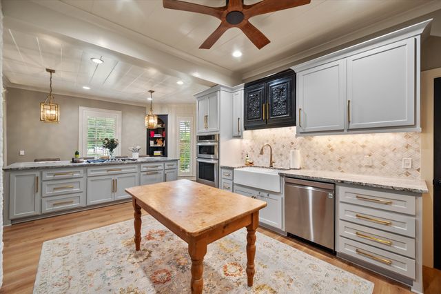 1111 Governors Drive, Corsicana, TX 75110