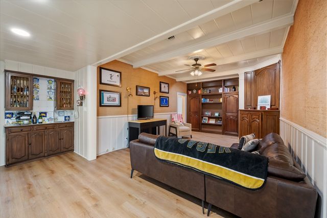 1111 Governors Drive, Corsicana, TX 75110