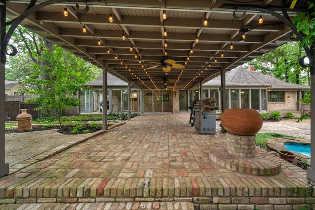 1111 Governors Drive, Corsicana, TX 75110