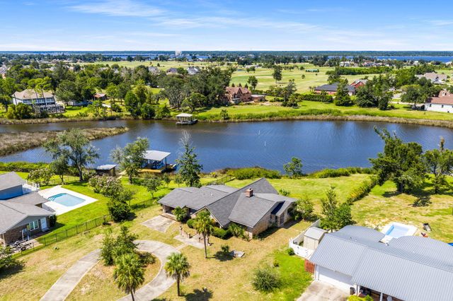 1803 E 9Th Street, Lynn Haven, FL 32444