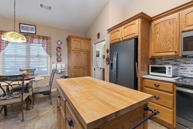 79 Bargus lane, Hot Springs Village, AR 71909