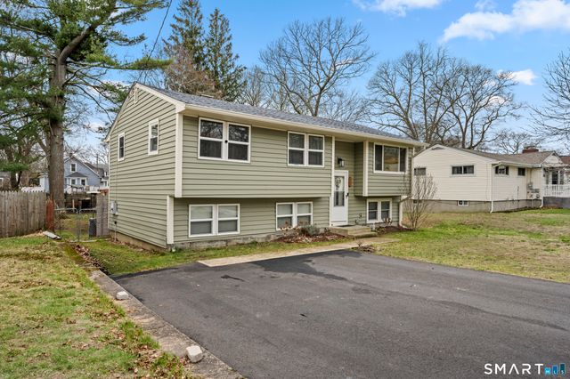 113 Warner Street, Groton, CT 06340