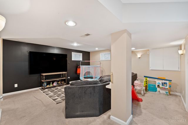 7177 Welbeck Drive, Hamilton Twp, OH 45039