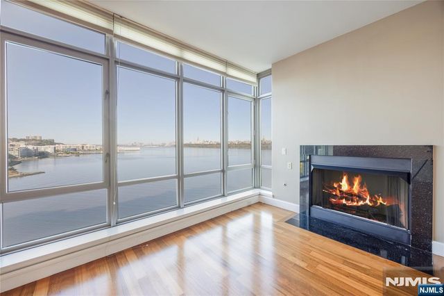 8100 River Road 917, North Bergen, NJ 07047