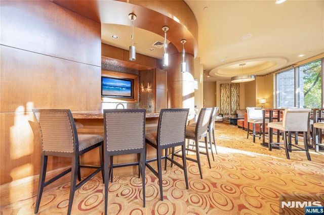 8100 River Road 917, North Bergen, NJ 07047