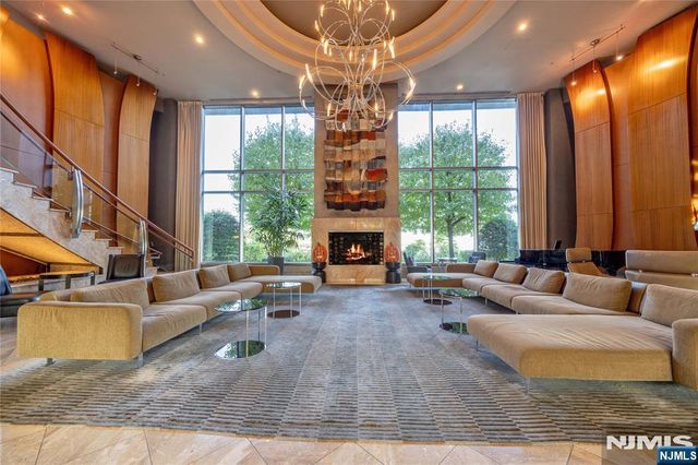 8100 River Road 917, North Bergen, NJ 07047