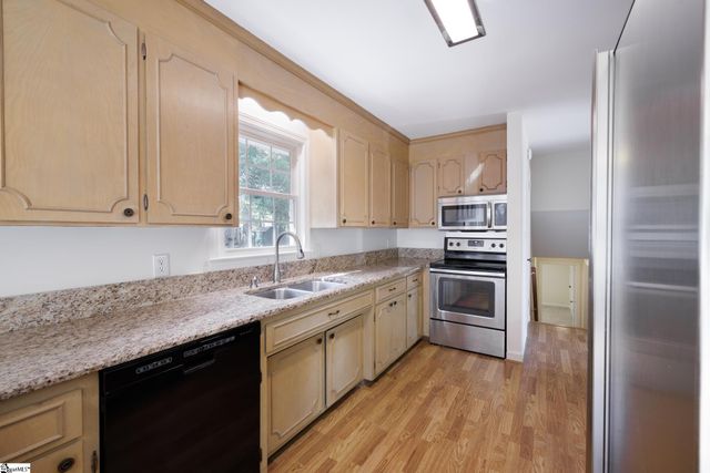 515 Kenilworth Drive, Greenville, SC 29615