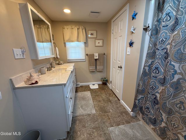 6 Homer Avenue, Queensbury, NY 12804