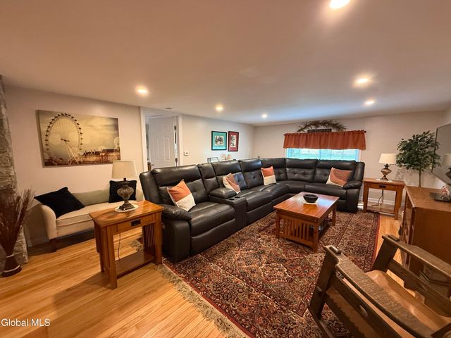 6 Homer Avenue, Queensbury, NY 12804