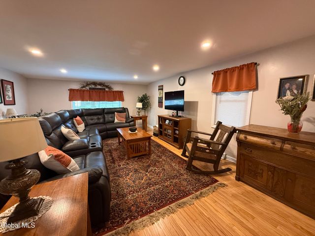 6 Homer Avenue, Queensbury, NY 12804