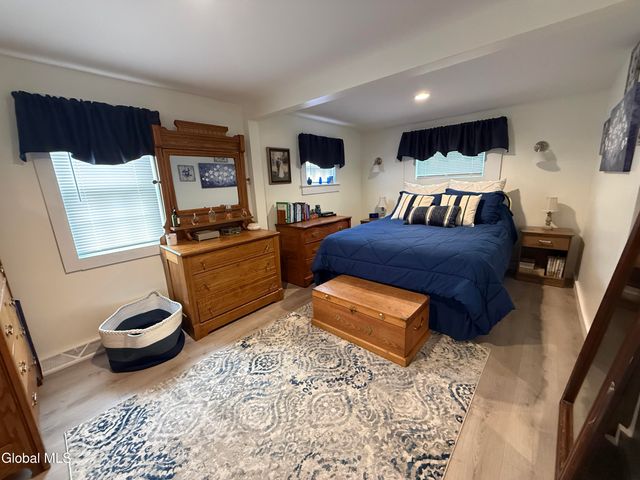 6 Homer Avenue, Queensbury, NY 12804