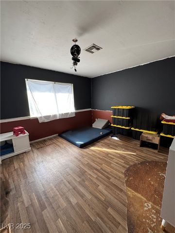 6120 Meadowhaven Lane, Las Vegas, NV 89103