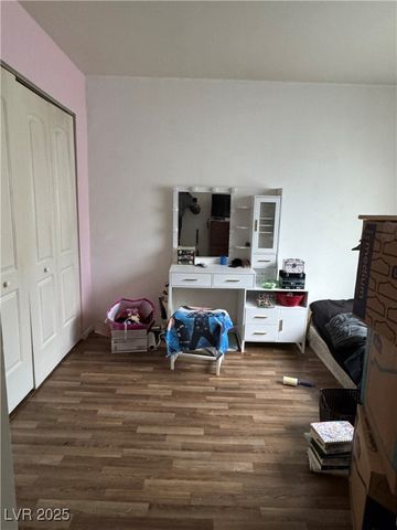 6120 Meadowhaven Lane, Las Vegas, NV 89103