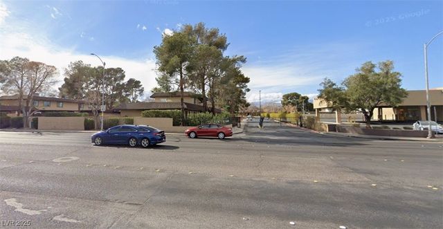 6120 Meadowhaven Lane, Las Vegas, NV 89103