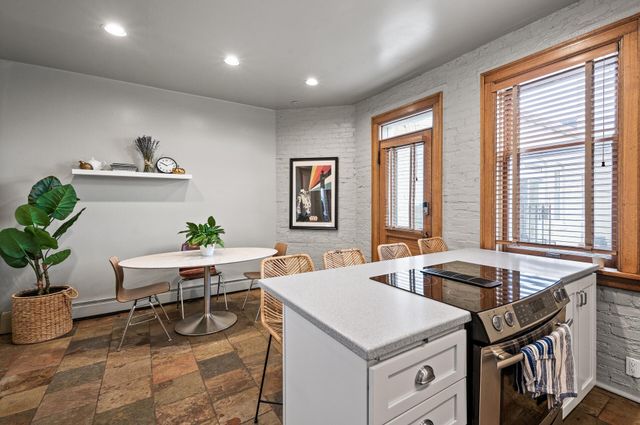 438 Portland Avenue 7, Saint Paul, MN 55102