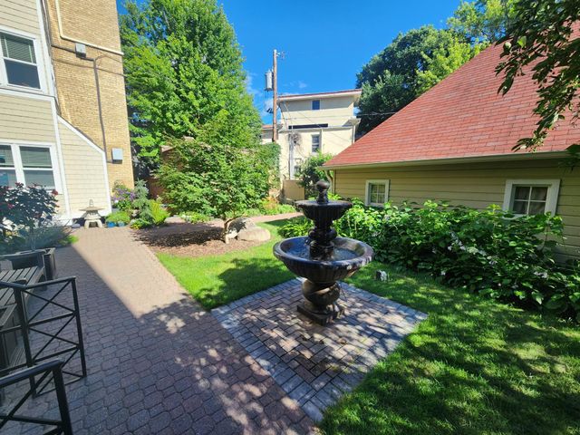 438 Portland Avenue 7, Saint Paul, MN 55102