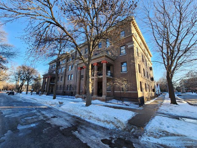 438 Portland Avenue 7, Saint Paul, MN 55102