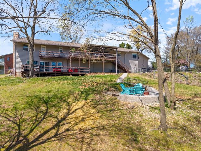 8446 Par Lane, Rogers, AR 72756