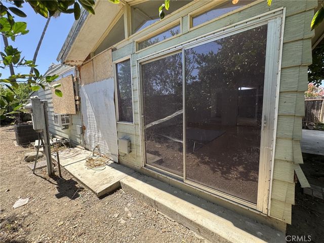 140 San Carlos Drive, Hemet, CA 92543