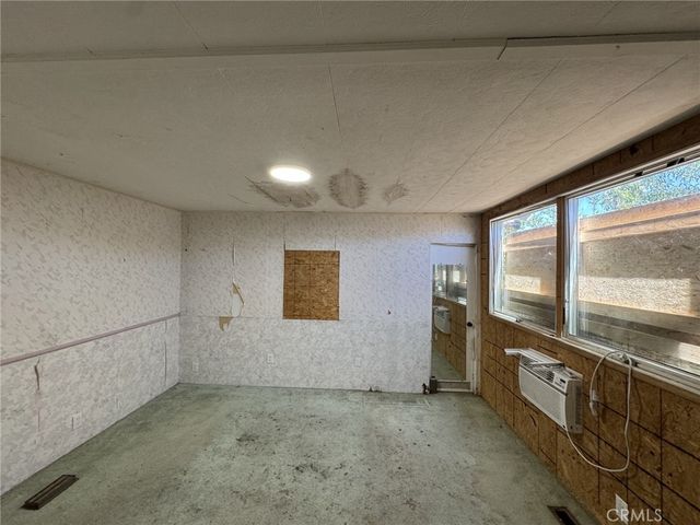 140 San Carlos Drive, Hemet, CA 92543