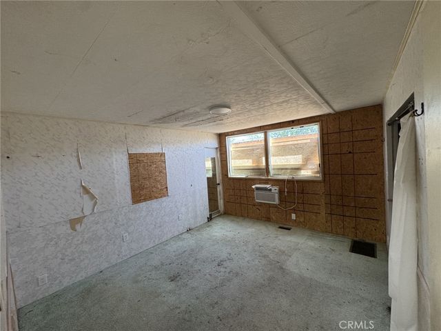 140 San Carlos Drive, Hemet, CA 92543