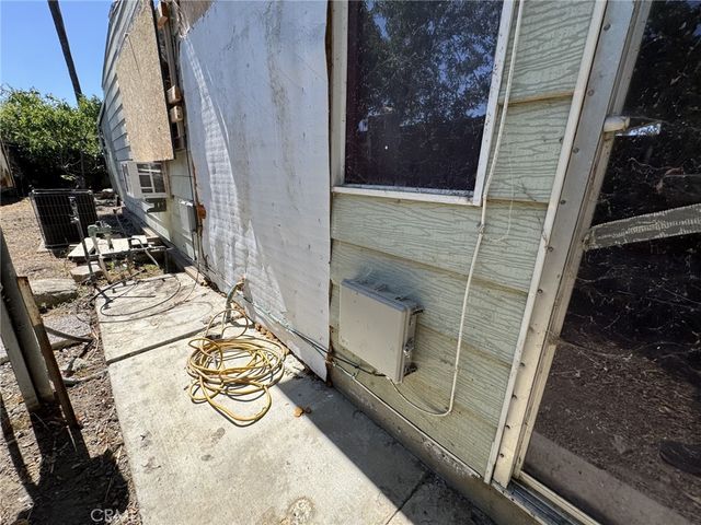 140 San Carlos Drive, Hemet, CA 92543