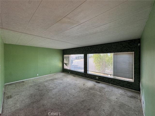 140 San Carlos Drive, Hemet, CA 92543