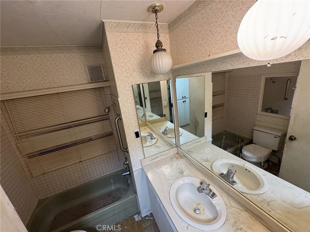 140 San Carlos Drive, Hemet, CA 92543