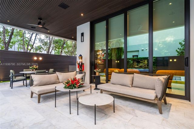 10540 NW 67th Ter, Doral, FL 33178