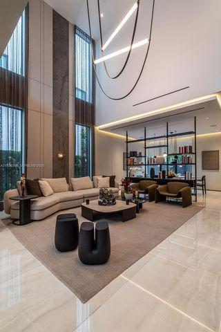 10540 NW 67th Ter, Doral, FL 33178