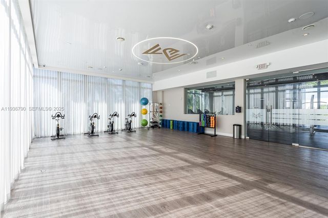 10540 NW 67th Ter, Doral, FL 33178