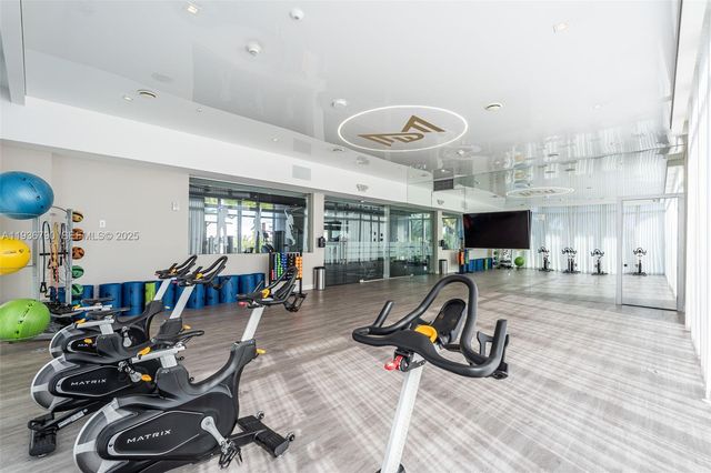 10540 NW 67th Ter, Doral, FL 33178