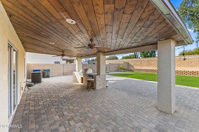 13014 W PARADISE Drive, El Mirage, AZ 85335