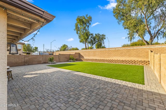 13014 W PARADISE Drive, El Mirage, AZ 85335