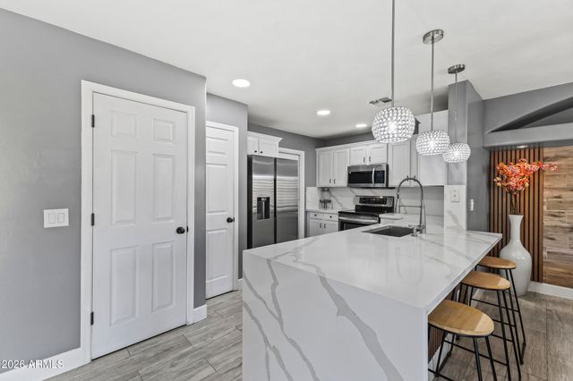 13014 W PARADISE Drive, El Mirage, AZ 85335