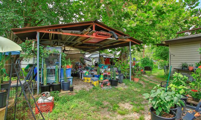 8502 Friendship Road, Houston, TX 77080