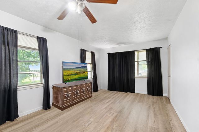 8502 Friendship Road, Houston, TX 77080