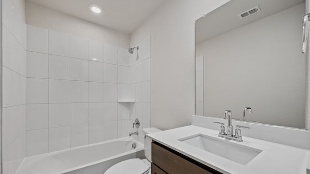 2039 Hearn Drive, Royse City, TX 75189